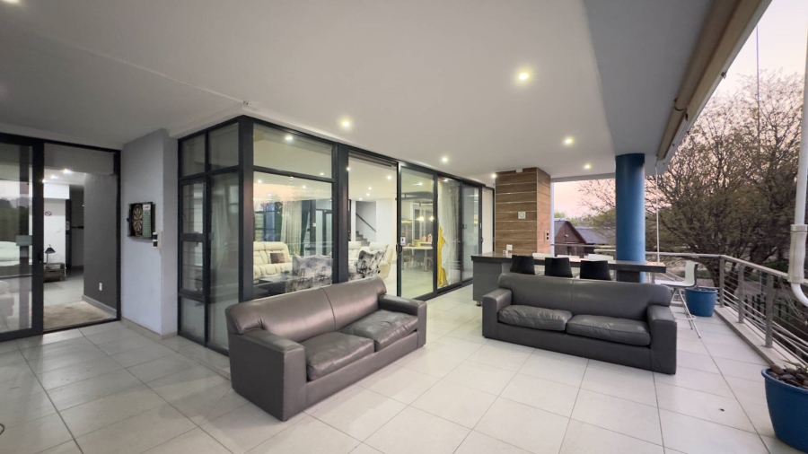 5 Bedroom Property for Sale in Wonderwater Free State